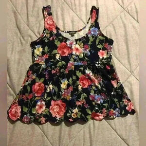 Lily Rose Scalloped Rose Tank Size‎ Large